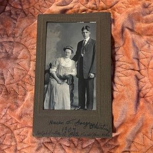 1907 Antique Photograph of man and woman in spectacles